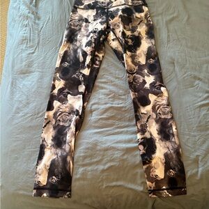 lululemon athletica Monochrome Floral Leggings